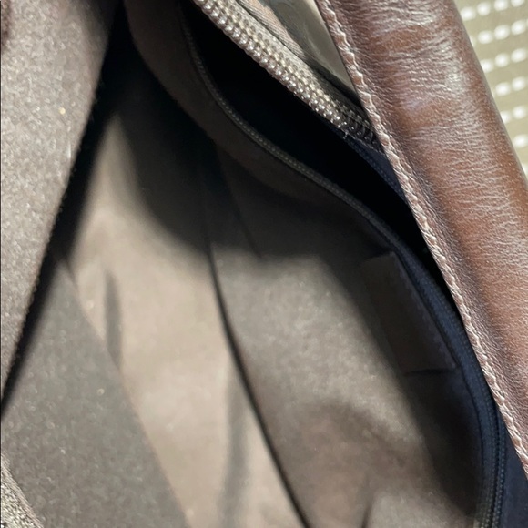 Gucci Authentic, LIKE NEW monogram handbag - Picture 8 of 15